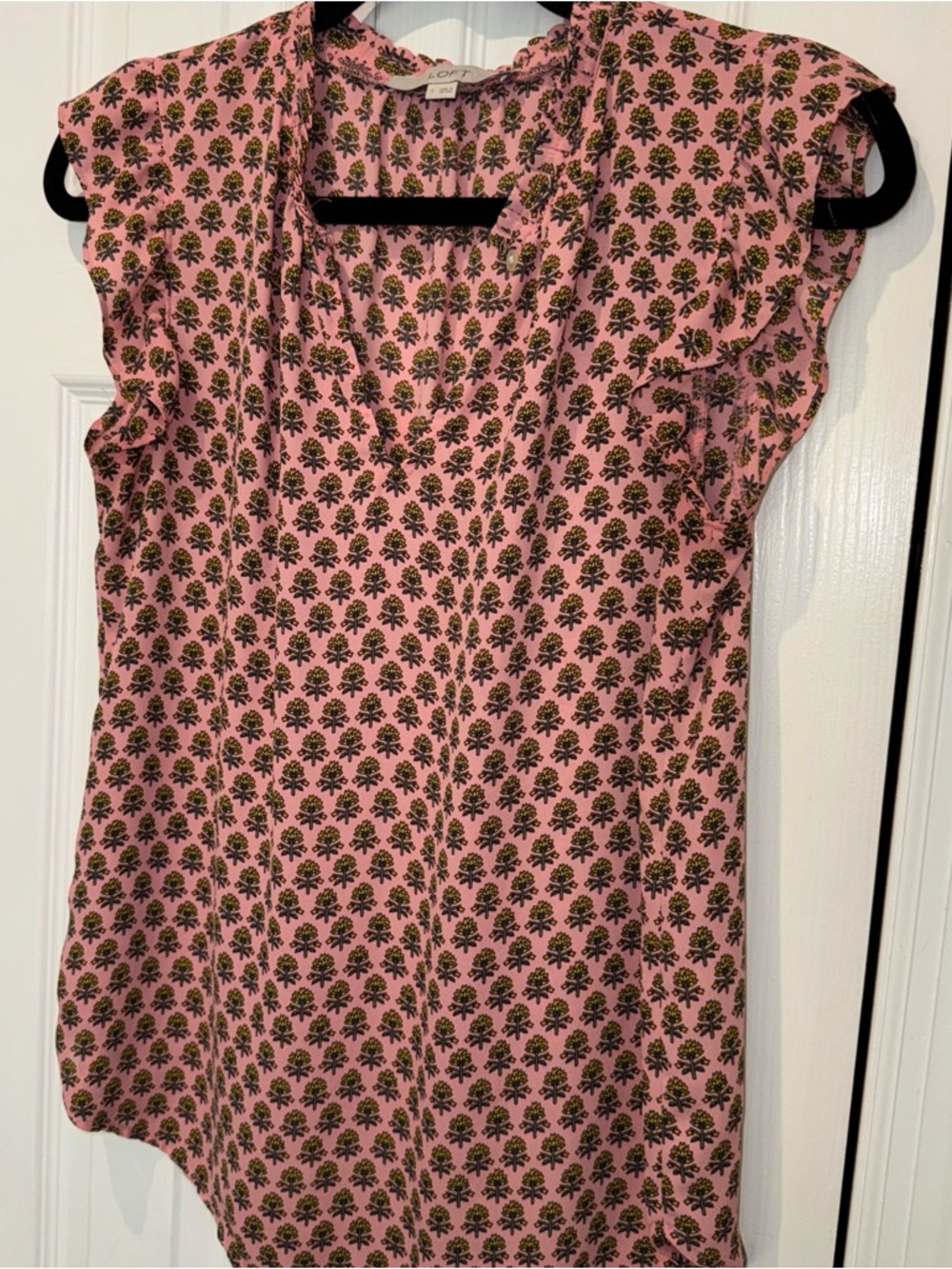 LOFT Pink Floral Cap-Sleeve Blouse